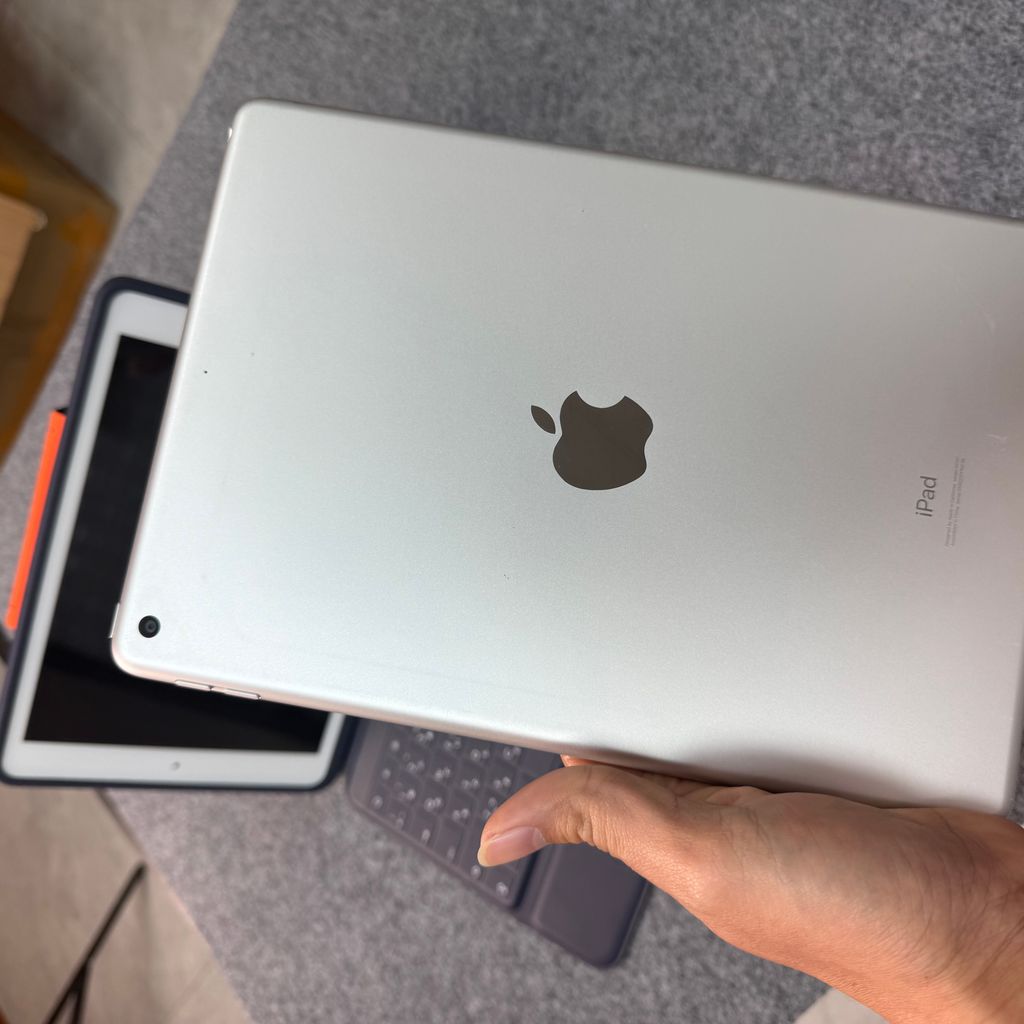 iPad Gen 7 (10.2 inch) 32GB Wifi - Máy Nguyên Bản, Ngoại Hình 98-99%