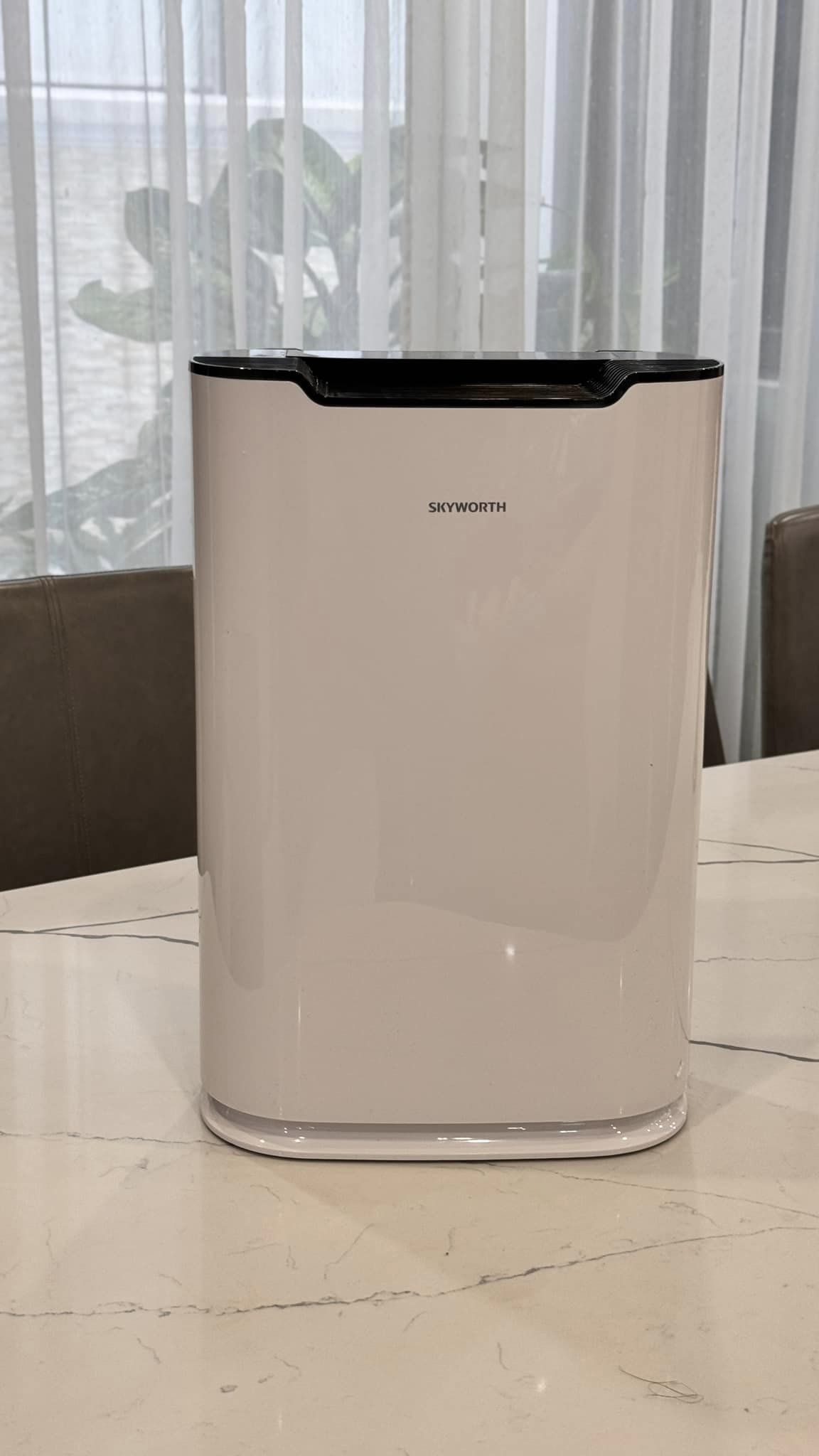 Máy lọc không khí Skyworth Q12-S4 - Công nghệ lọc HEPA 4 lớp, Diệt khuẩn & Khử mùi hiệu quả